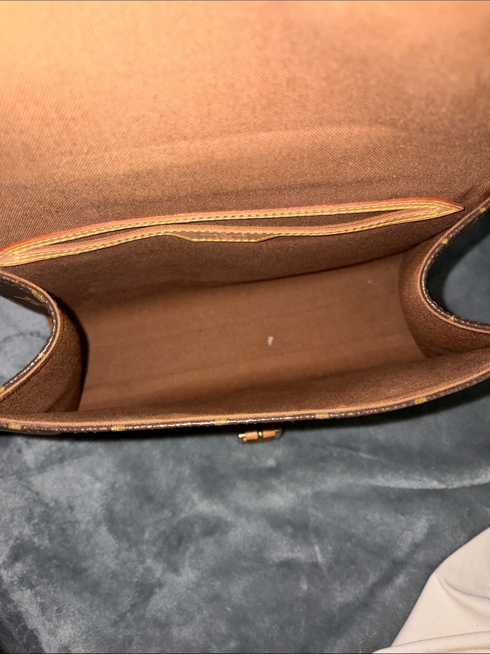 Louis Vuitton Monogram Envelope Crossbody Bag - Brown & Tan - Picture 5 of 11